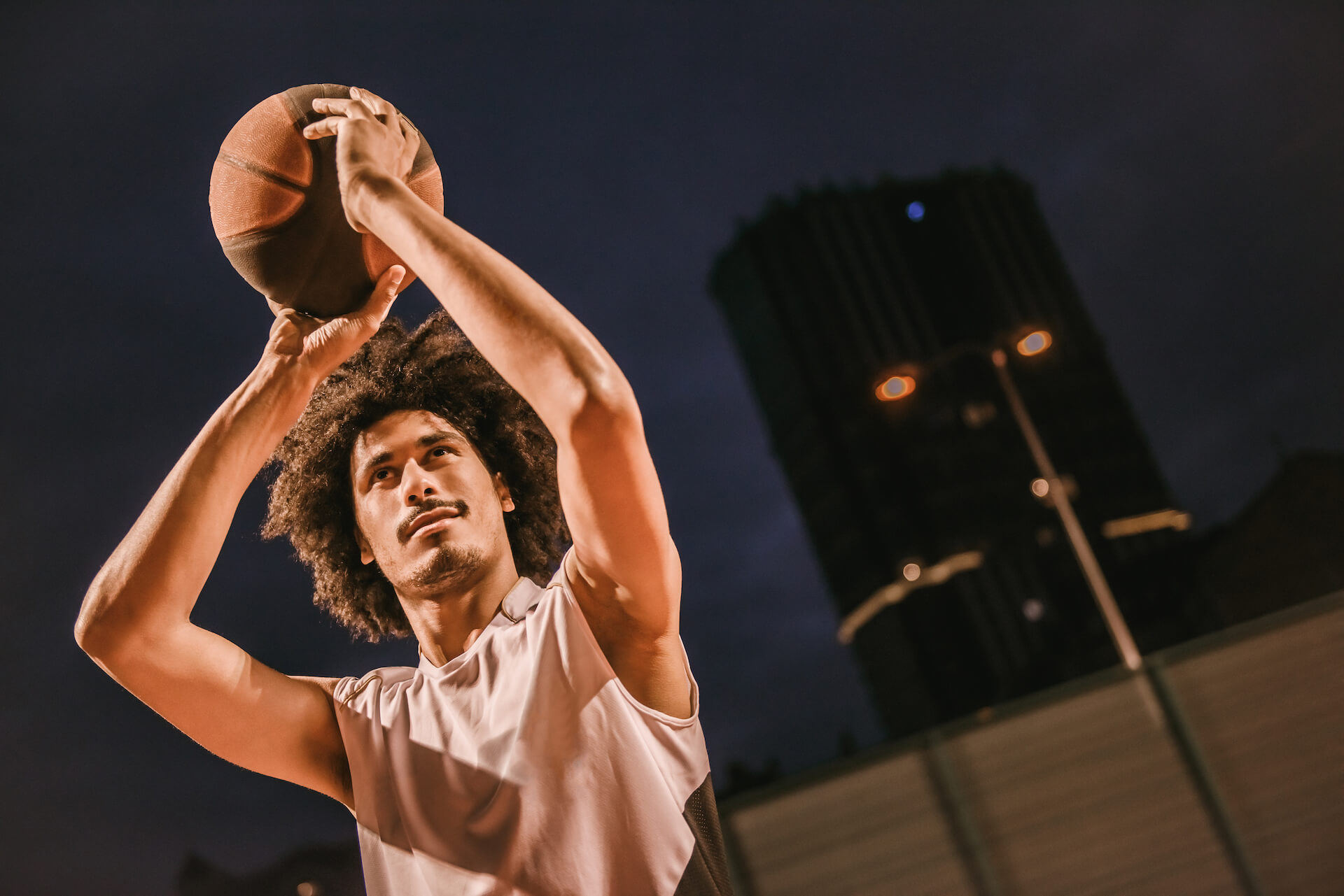 attractive-basketball-player-2024-10-18-17-35-13-utc.jpg